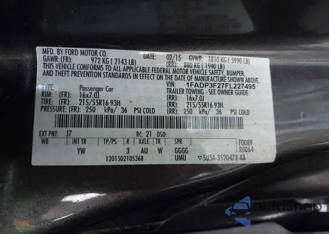 2015 Ford Focus Se z USA, uszkodzony, nr VIN 1FADP3F27FL227495